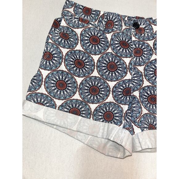 Banana Republic‎ Medallion Floral Printed Cuffed Chino Shorts Size 4 - Picture 2 of 9
